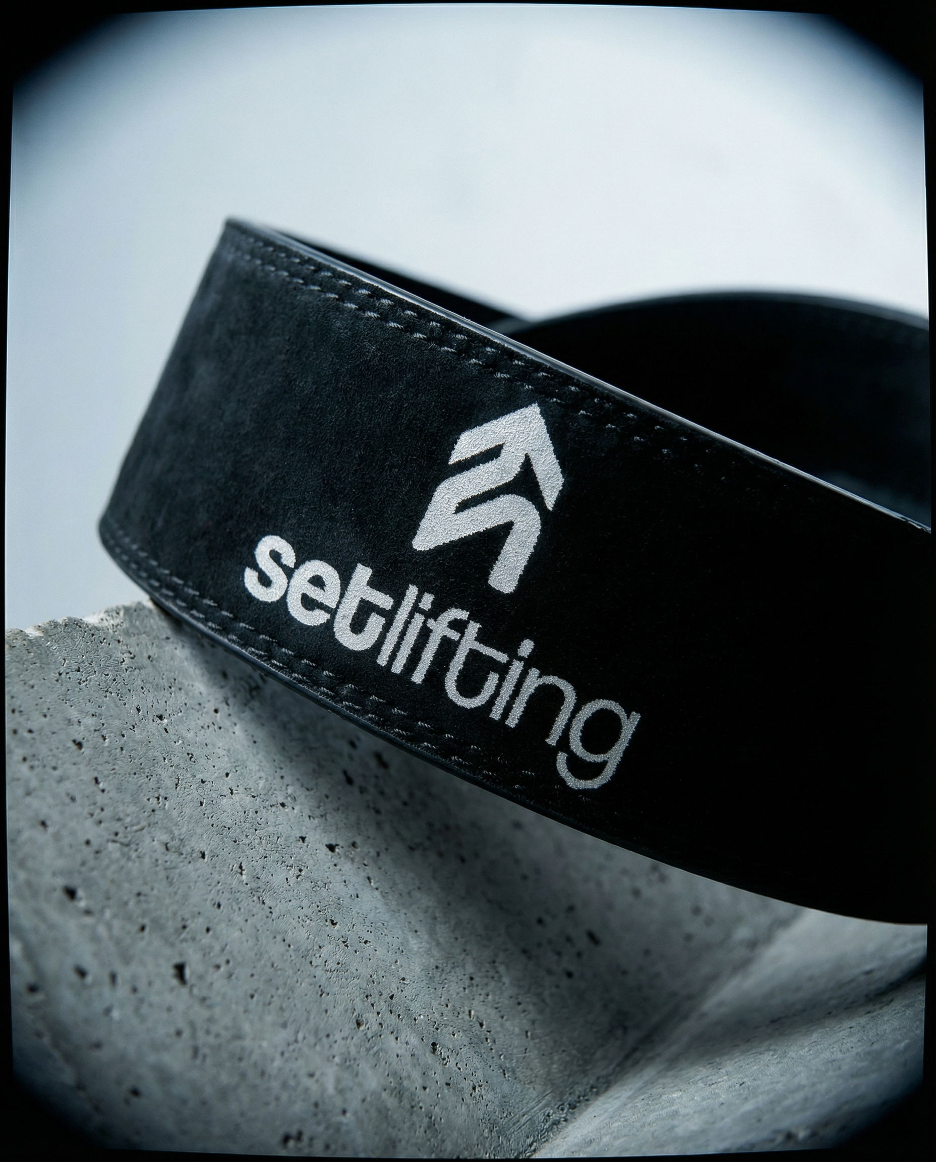 EVERYTHING YOU NEED TO KNOW ABOUT 10 MM SUEDE LEVER BELT